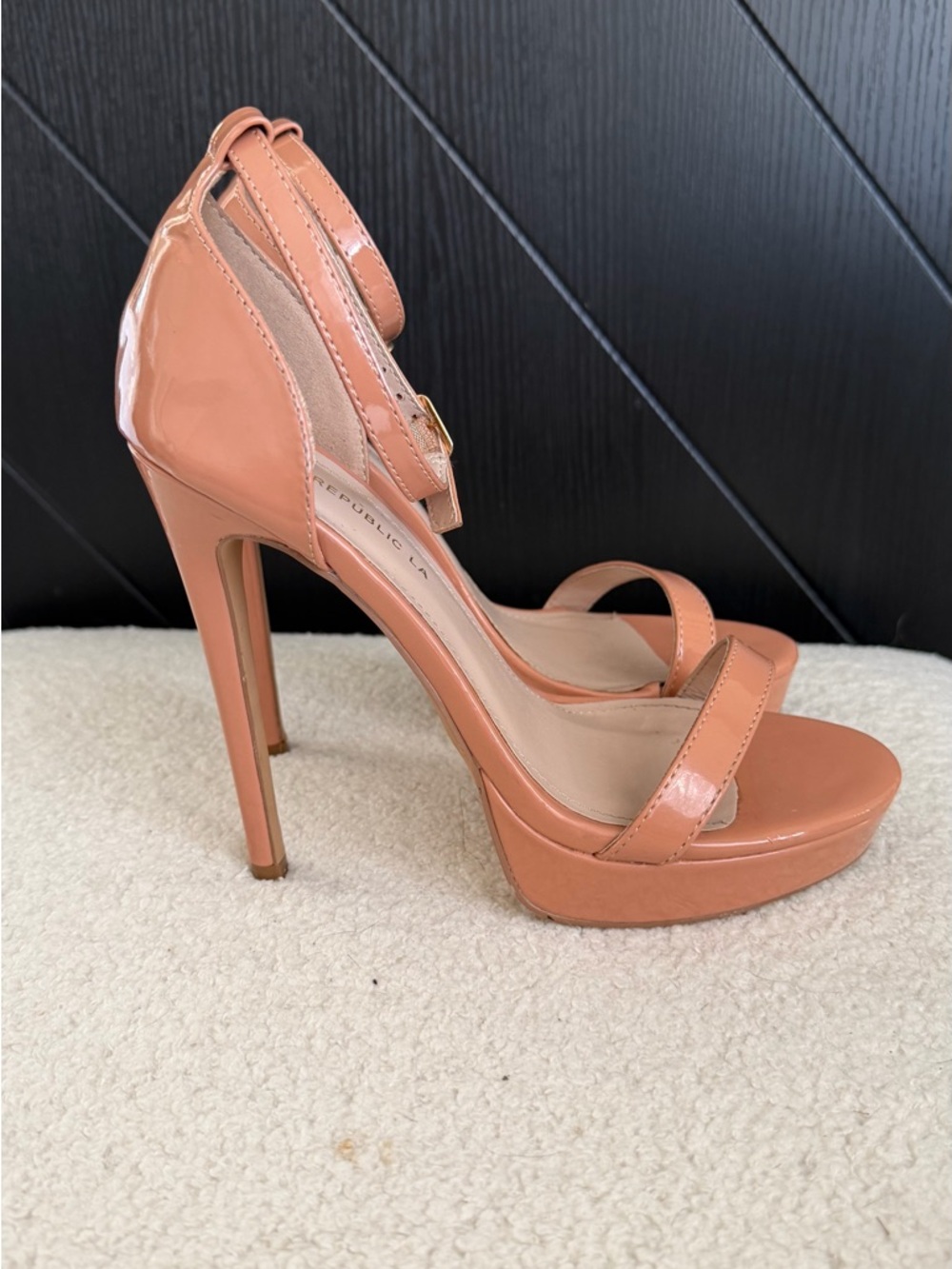 Nude patent Platform strappy heels